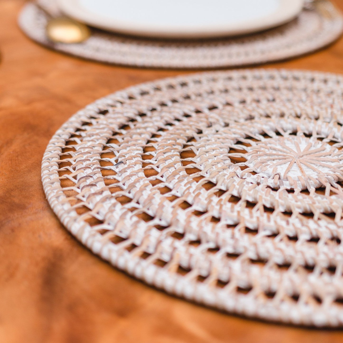 Placemat (Set van 2, 4 of 6) ILUH 35 cm | Boho tafelmat gemaakt van rotan