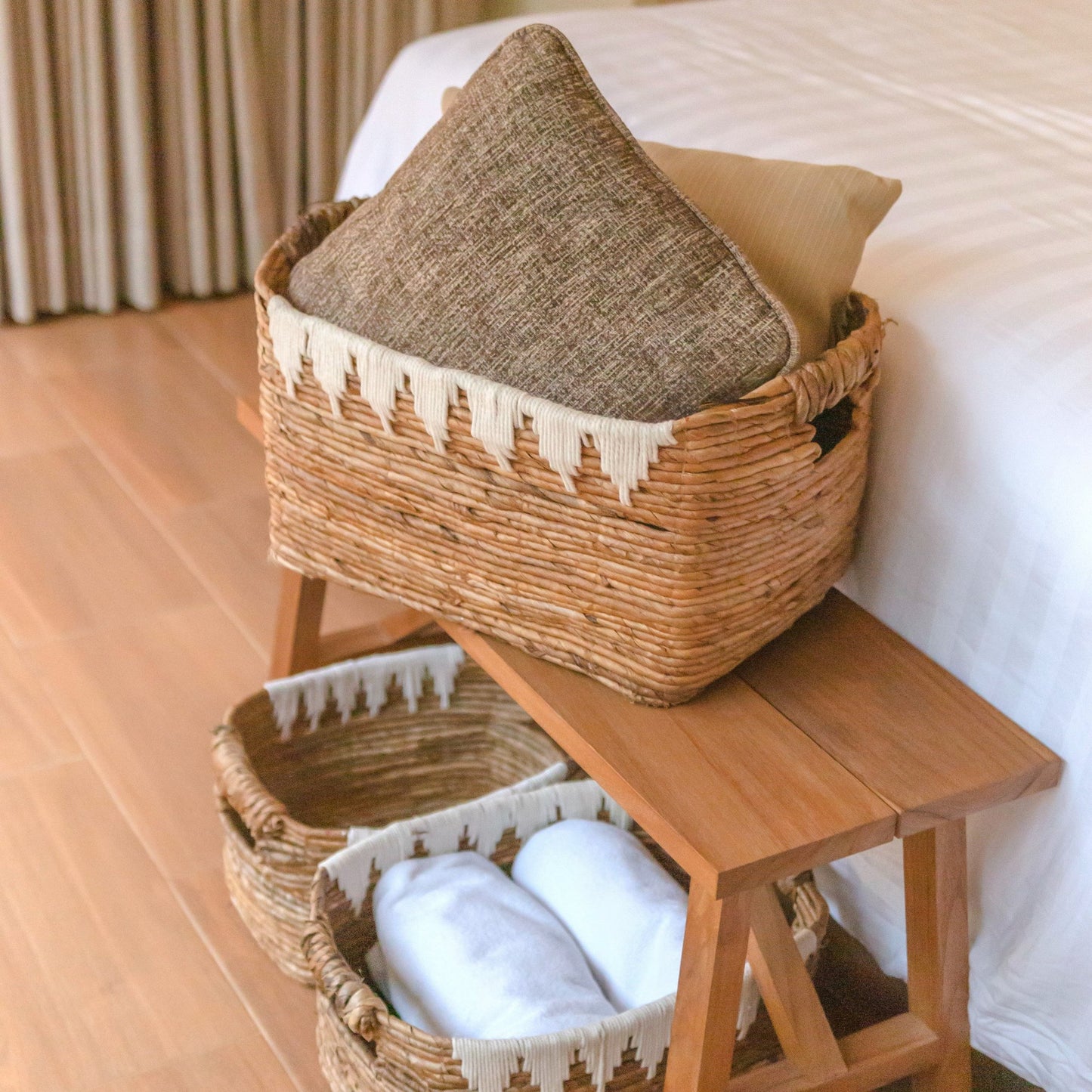 Opbergmand met katoenen decor PISANG decoratieve mand handgeweven van bananenvezel